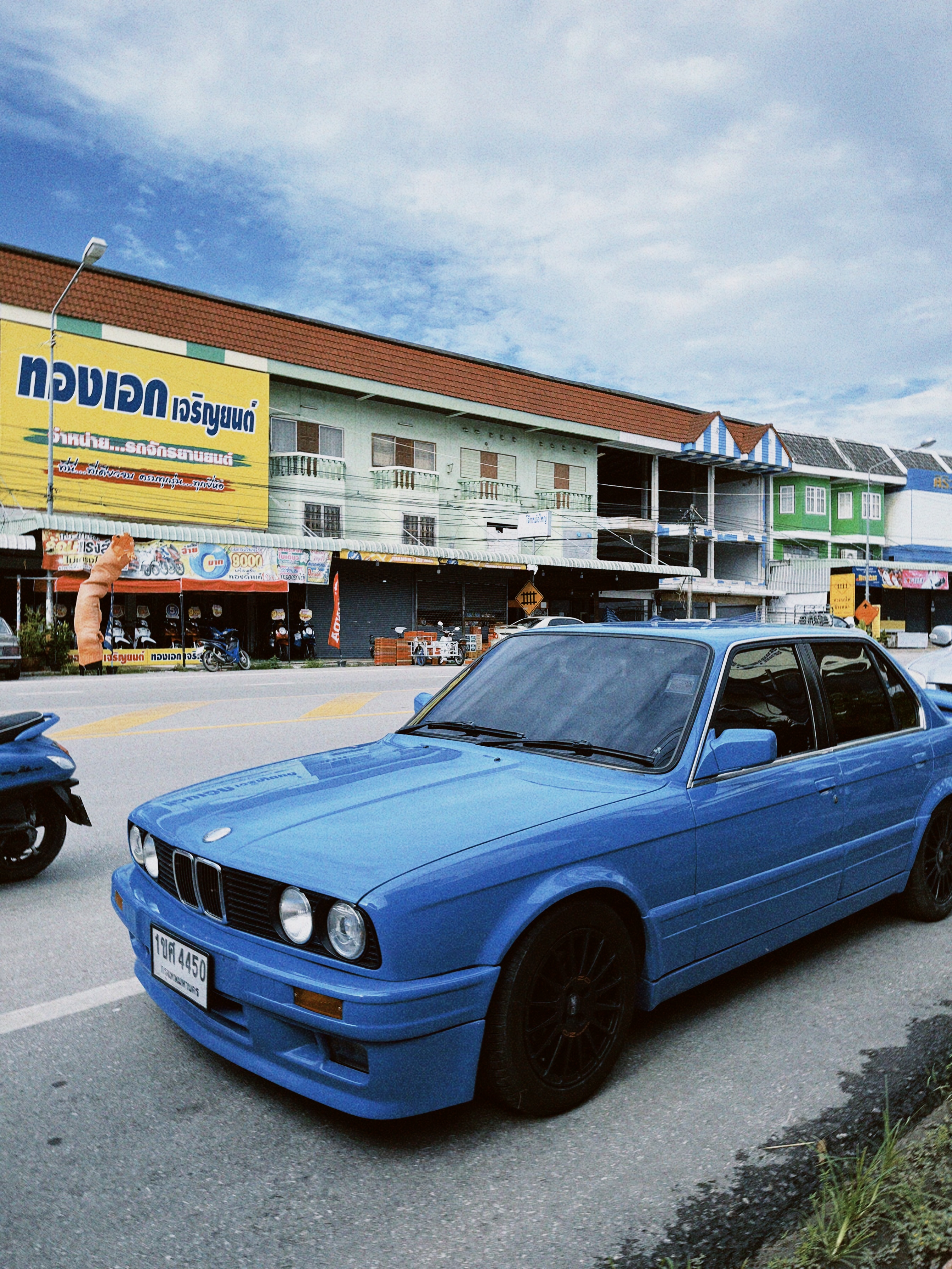 BMW E30