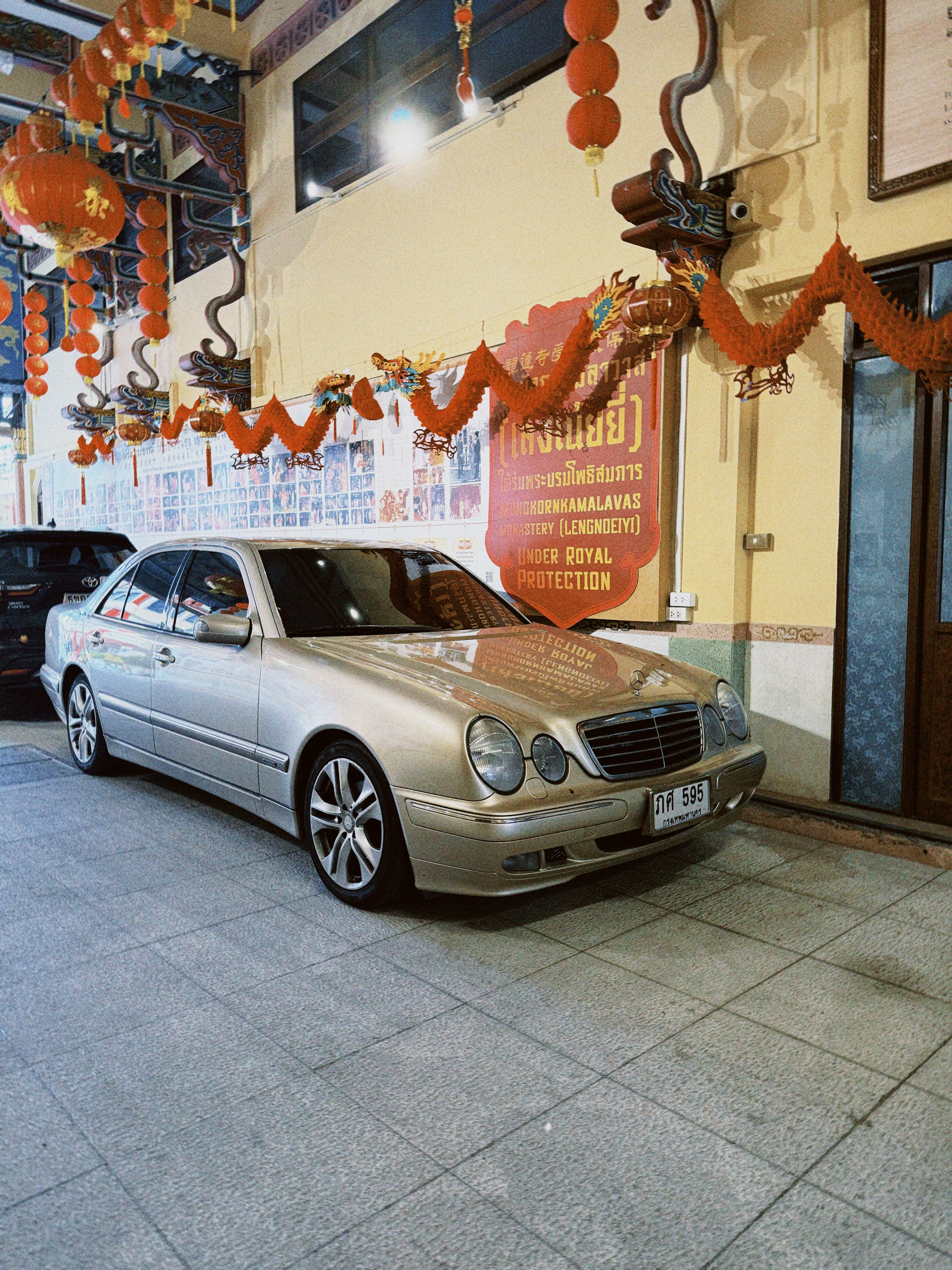Mercedes W210
