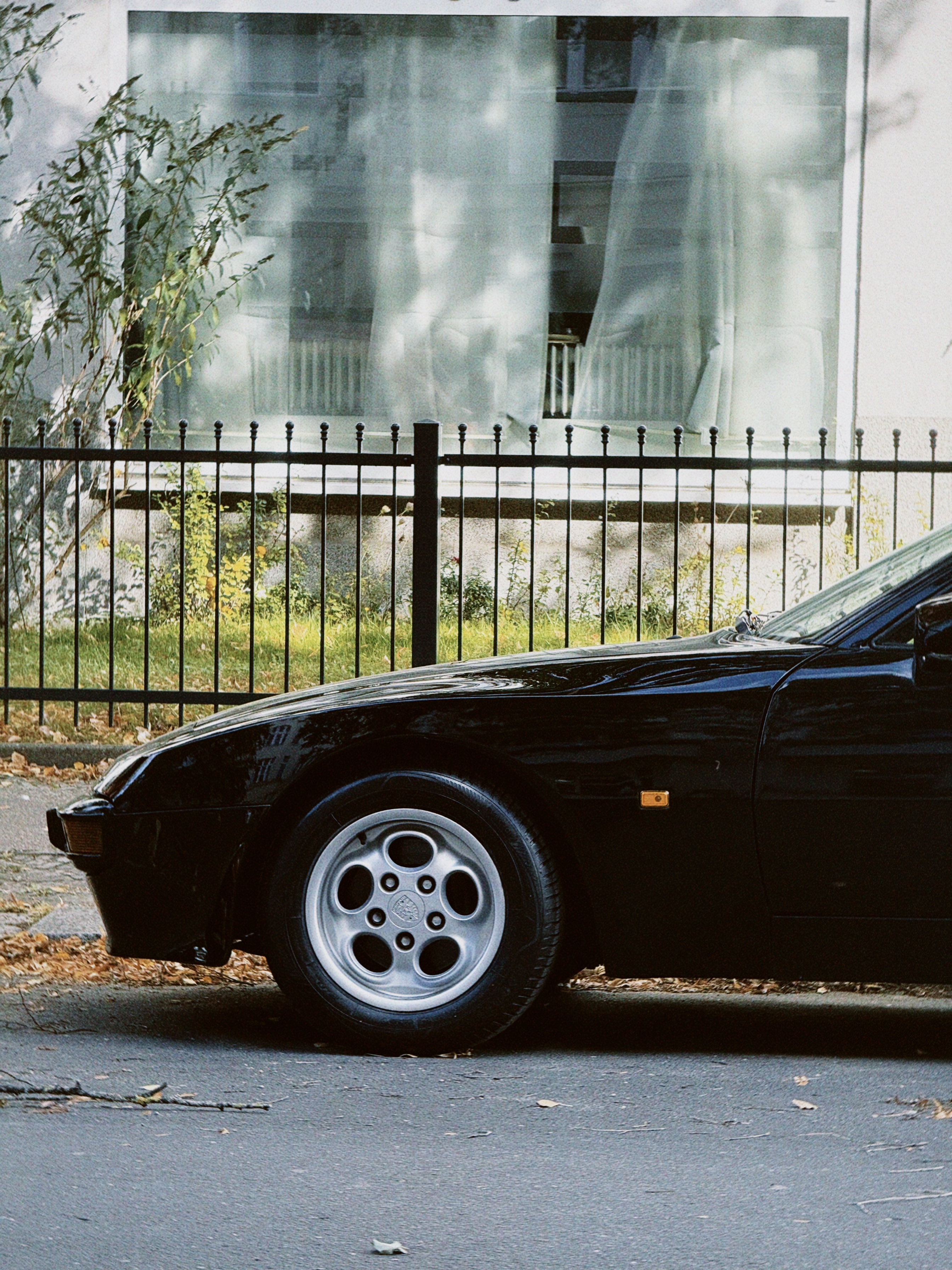 Porsche 944