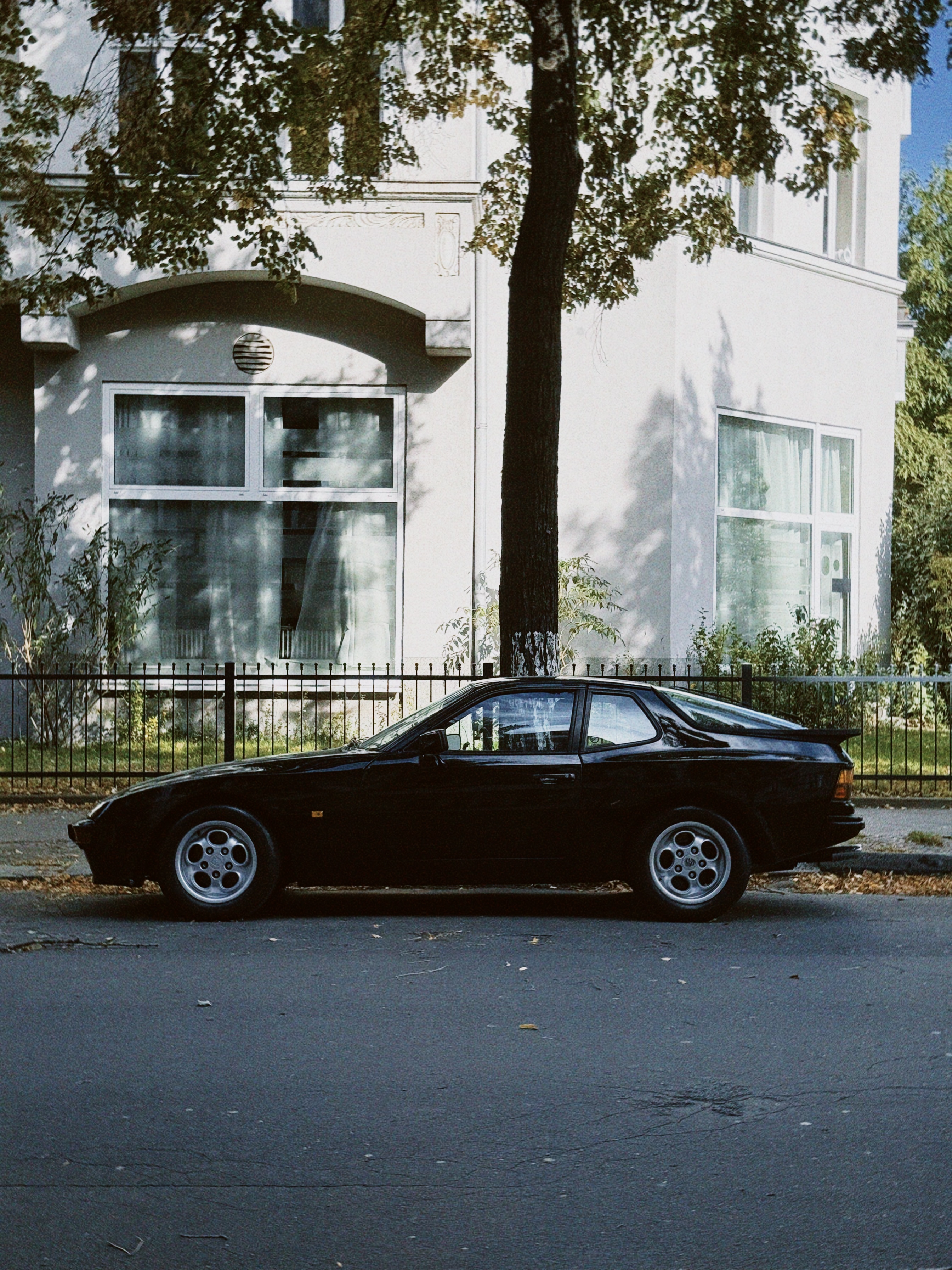 Porsche 944